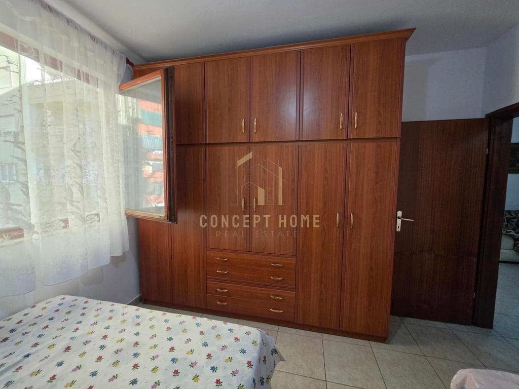 Jepet me qera apartament 1+1 ne Qender 2