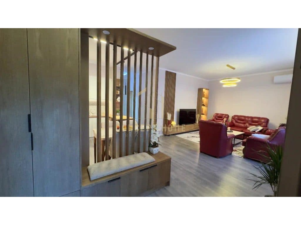 Jepet me qera Apartament 2+1 tek Rruga e Kosovarve