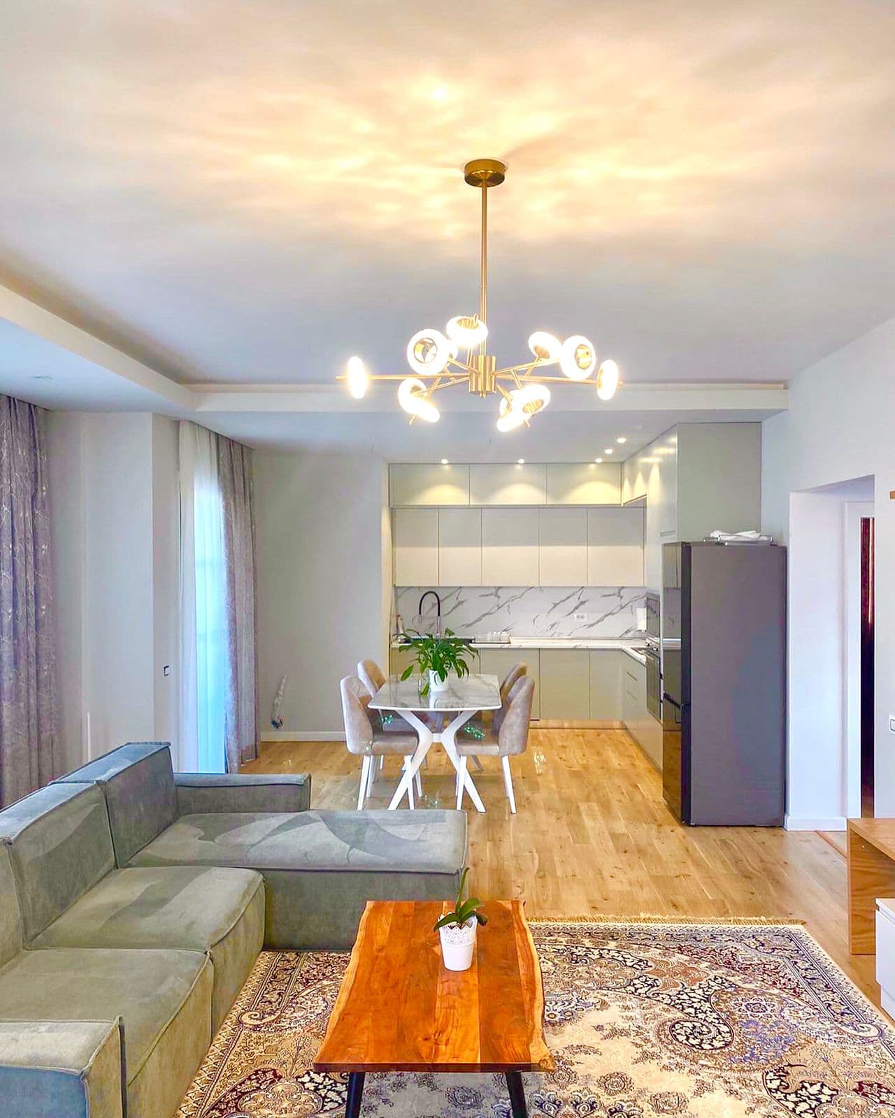 Vilë për Qira në Selitë, Tiranë - 3500€ | 534 m 2