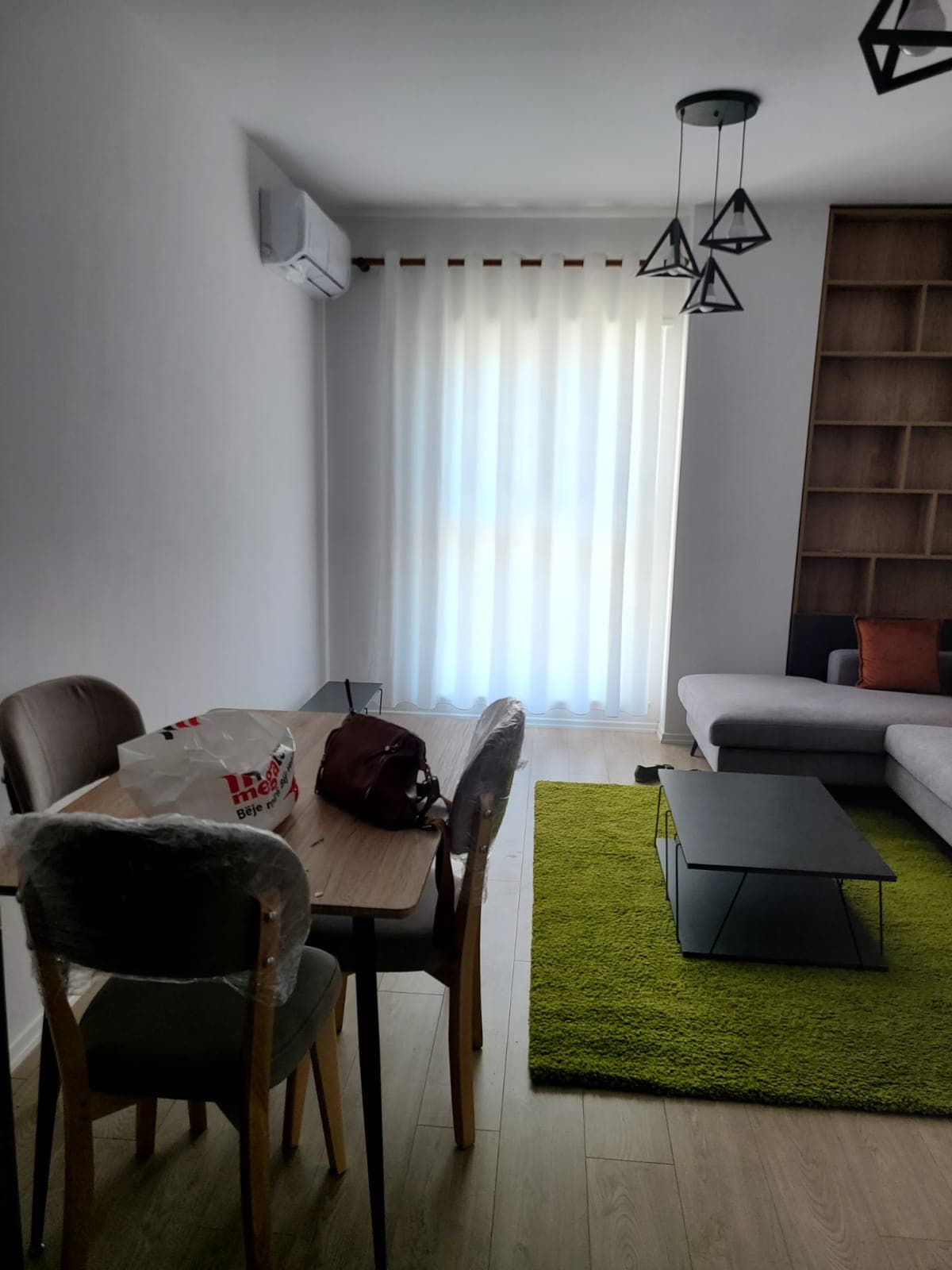 Jepet me qera Apartament 1+1 te Univers City 4