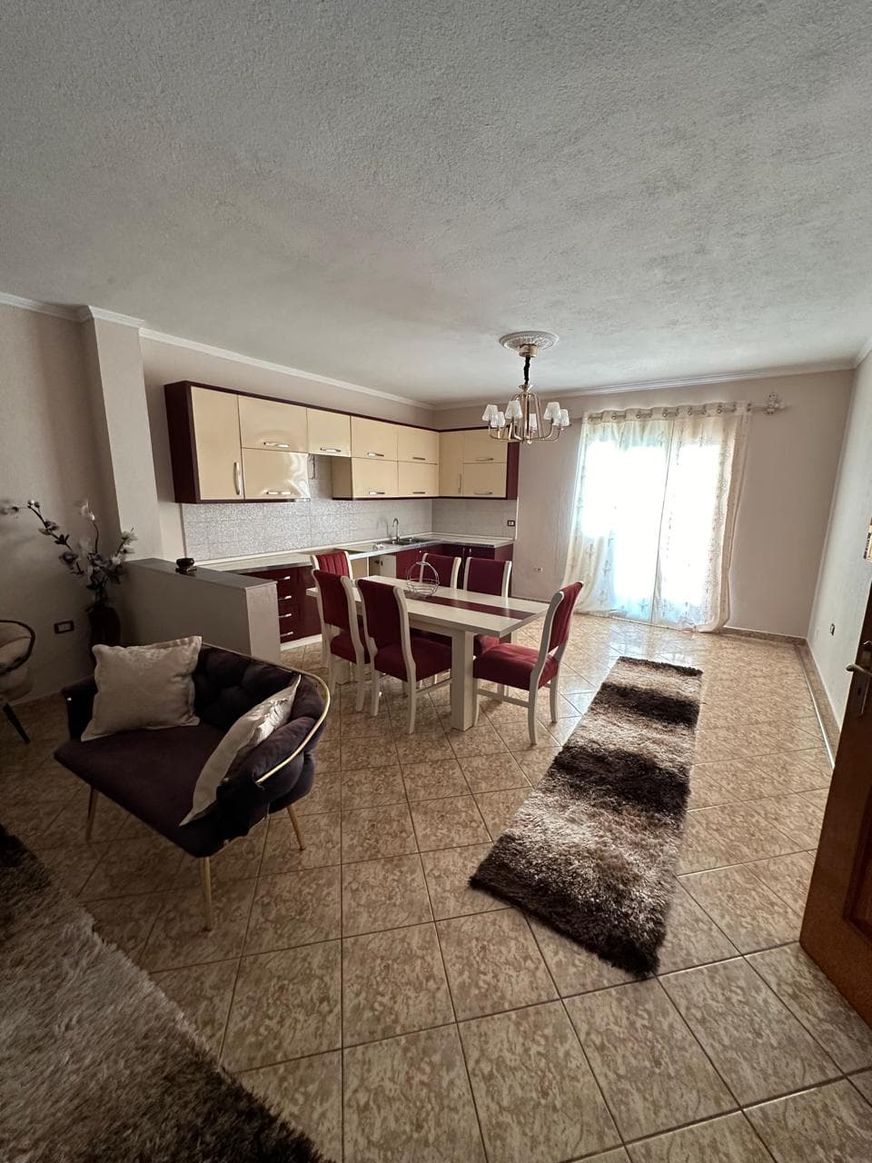 Shtëpi private 2 Kate Me Qira në Laknas / Kamëz - 500€ | 300 m² 2
