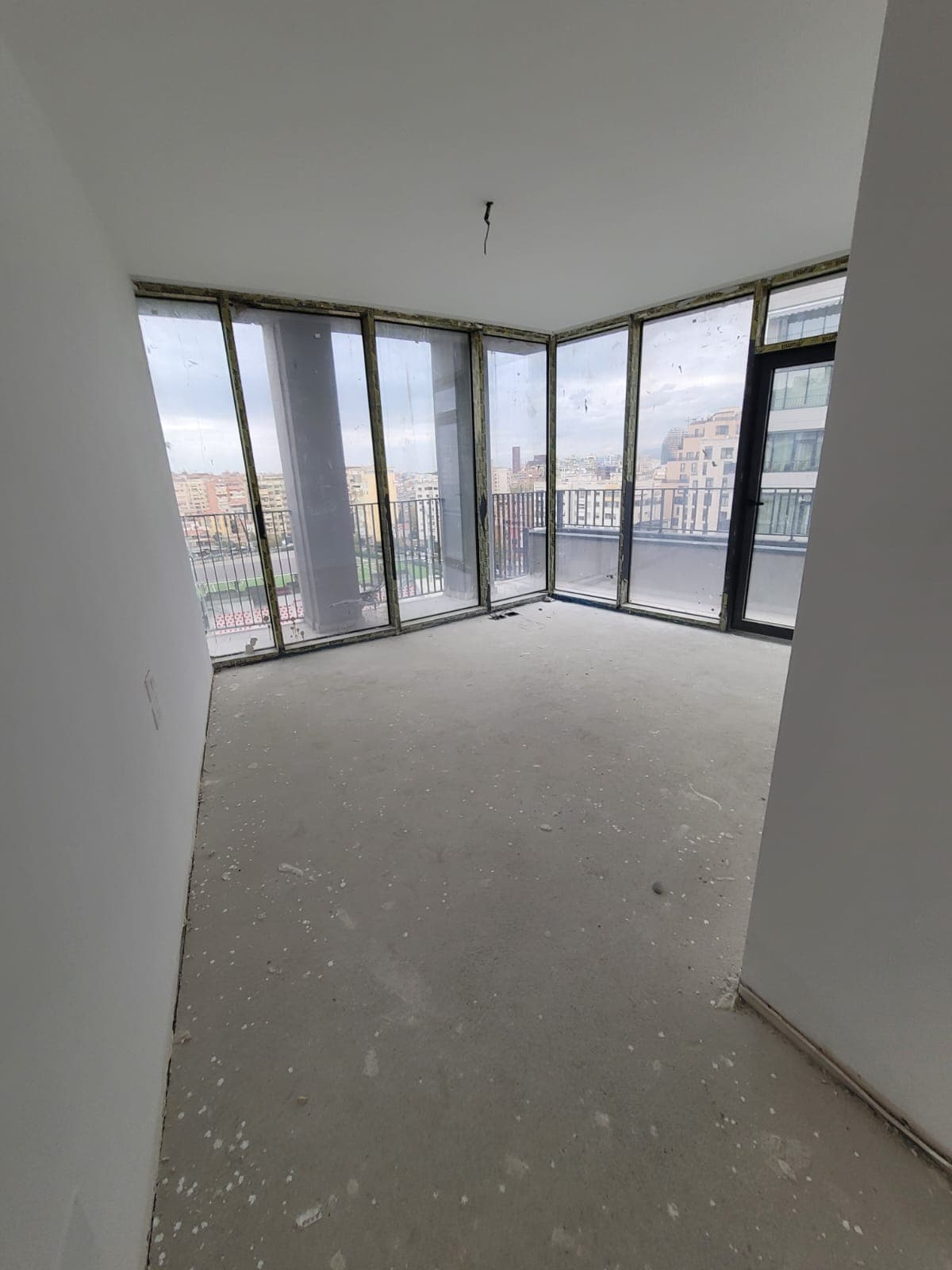 Shitet apartament 3+1+2 tek Liqeni Artificial / 646.360 euro 4