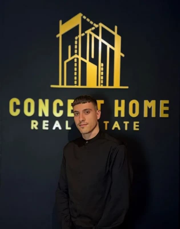 Shitet Apartament 3+1 Liqeni Thate