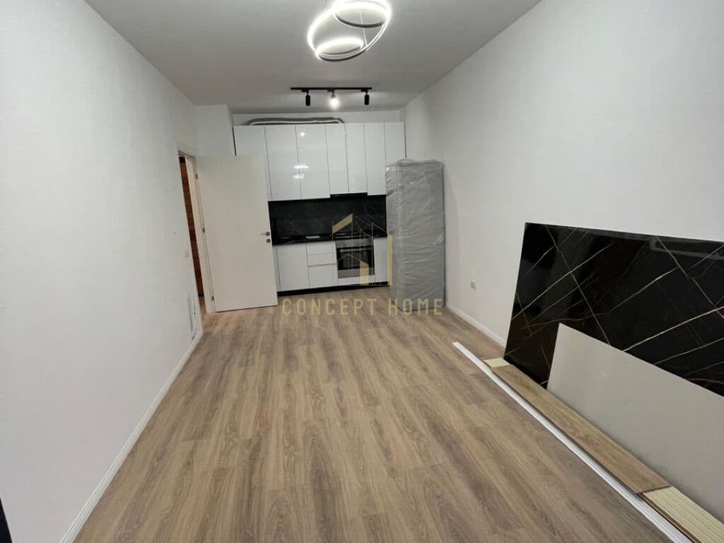 Shitet apartament 1+1 ne Xhamllik Kompleksi "ASL"