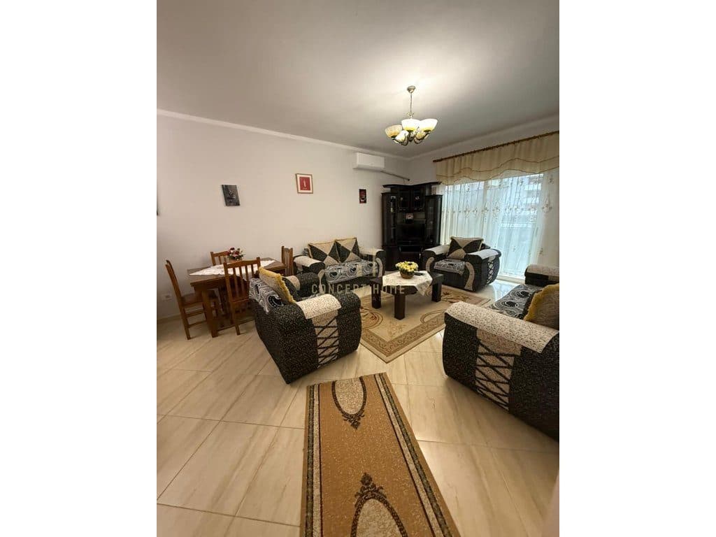 Jepet me qera apartament 1+1 ne 3