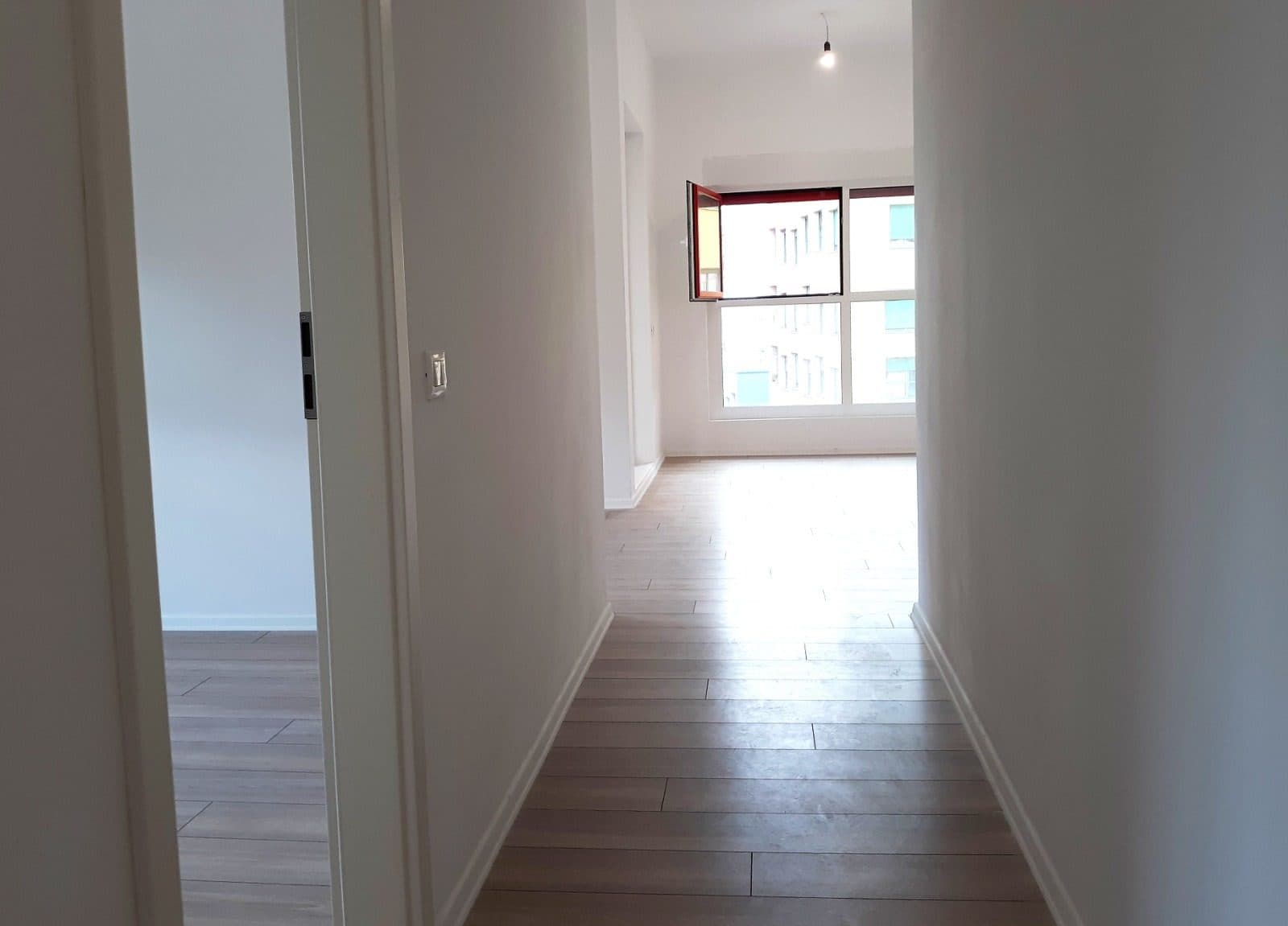 Shitet apartament 1+1 tek Kompleksi Mangalem 21 ne Ali Dem / 90.000 euro 2