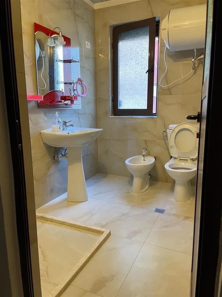 Apartament 1+1 me qira në Brryl të Tiranës - 400€ | 72 m² 4