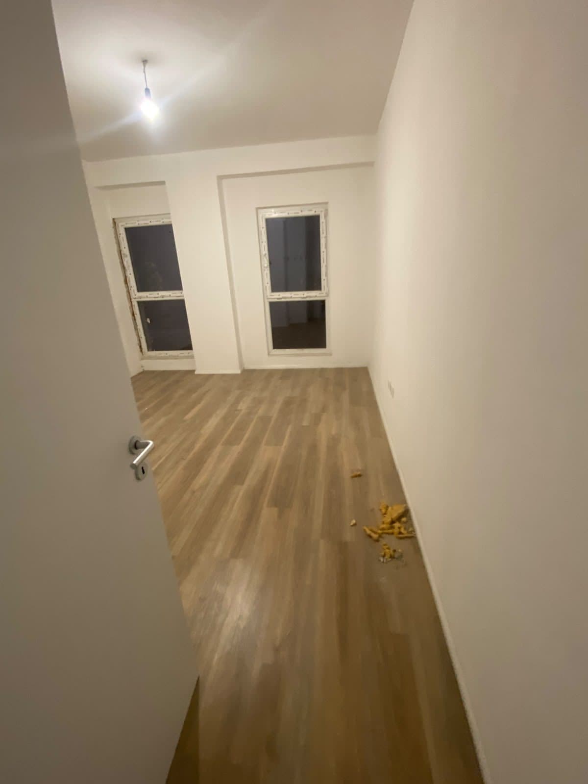 Shitet apartament 1+1 ne Laprak 4