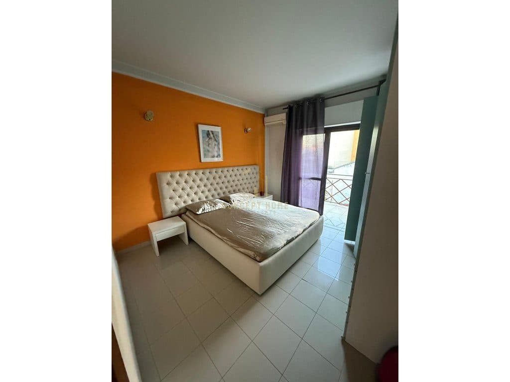 Jepet me qera apartment 1+1 Tek 21 Dhjetori 4