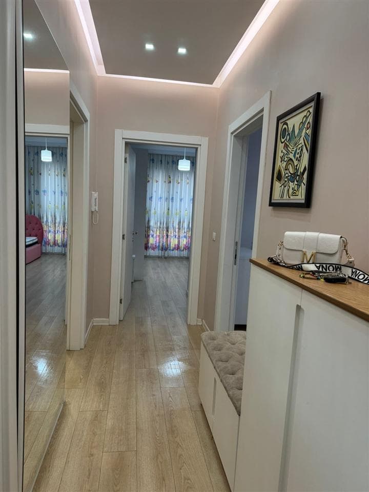 Jepet me qera Apartament 2+1+2 tek Dogana 2