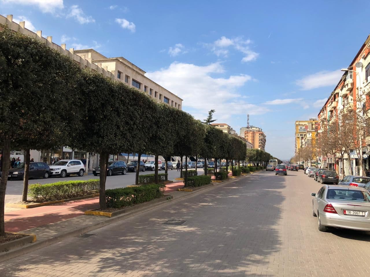 Jepet me qera ambient biznesi tek Bulevardi Zogu I