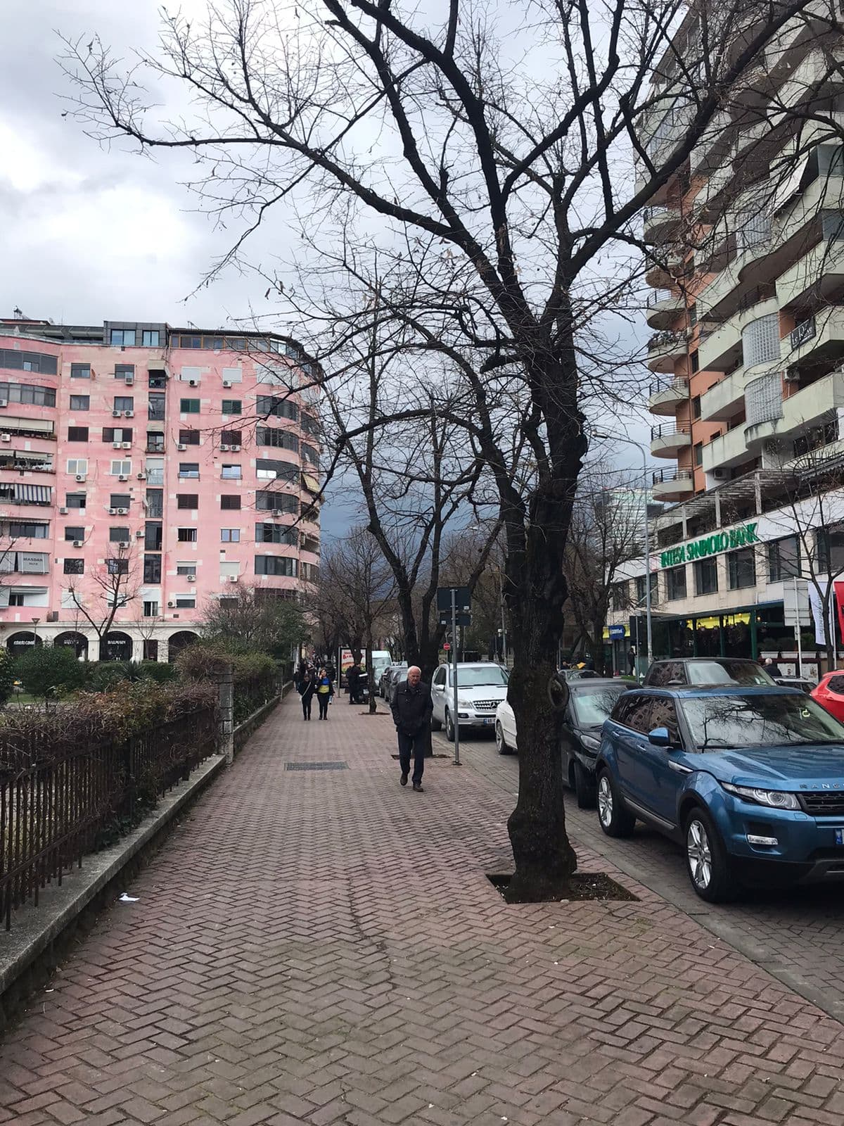 Dyqan me qira në Bllok, Tiranë - 500€ | 20 m²