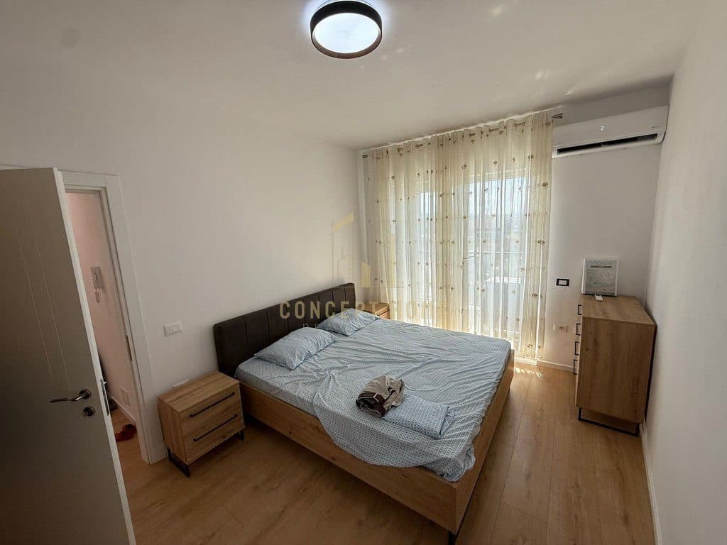 Jepet me qera apartament 2+1 tek 4