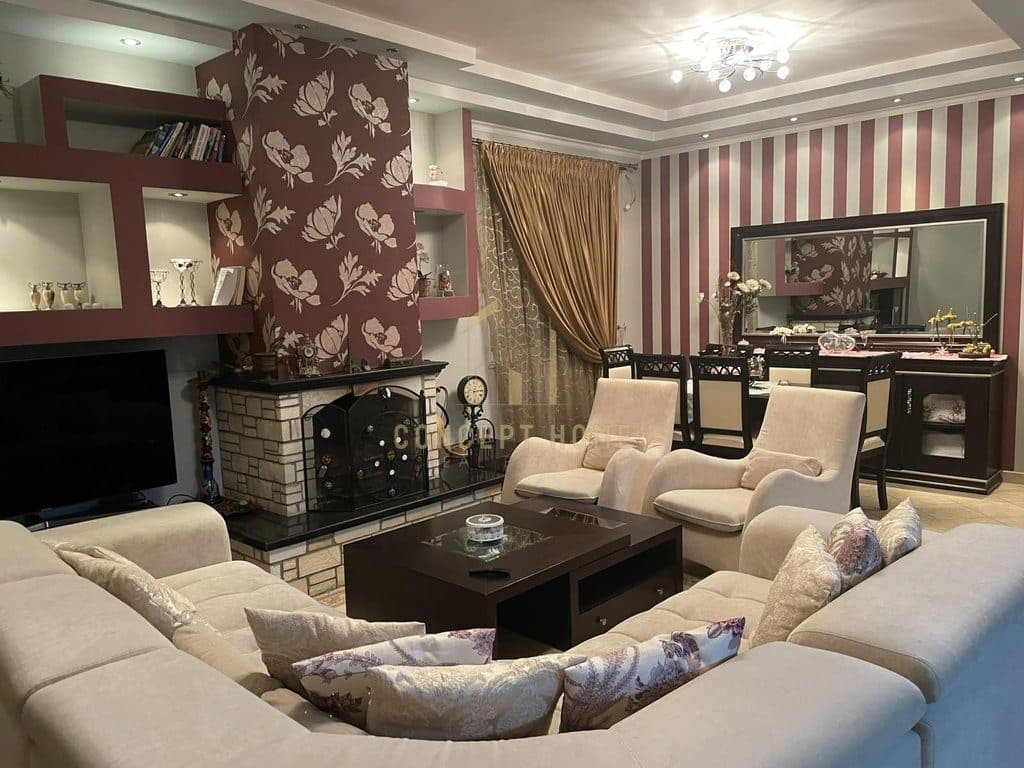 Jepet me qera apartament 3+1 ne Sauk