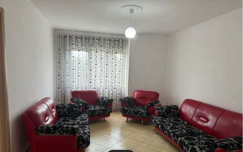 Shitet apartament 1+1 ne Fresk(mundesi konvertimi ne 2+1)