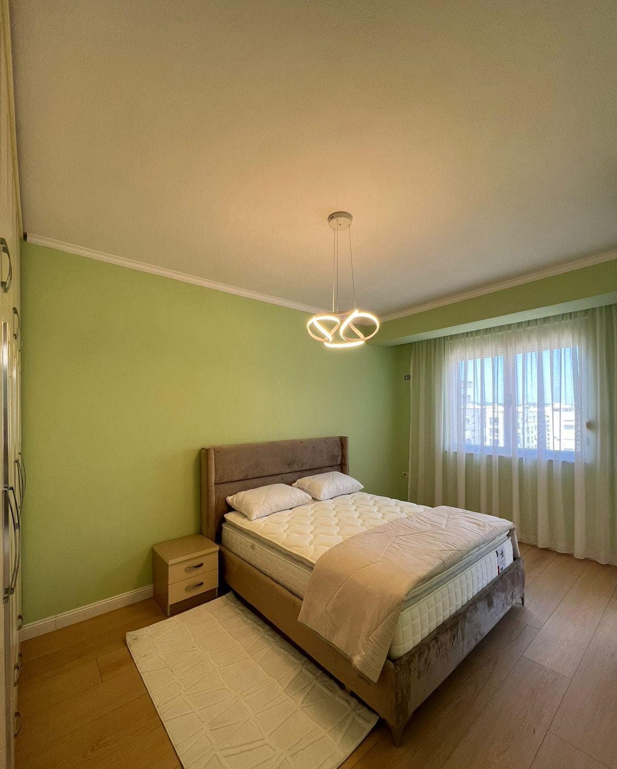 Shitet apartament 1+1 ne Astir