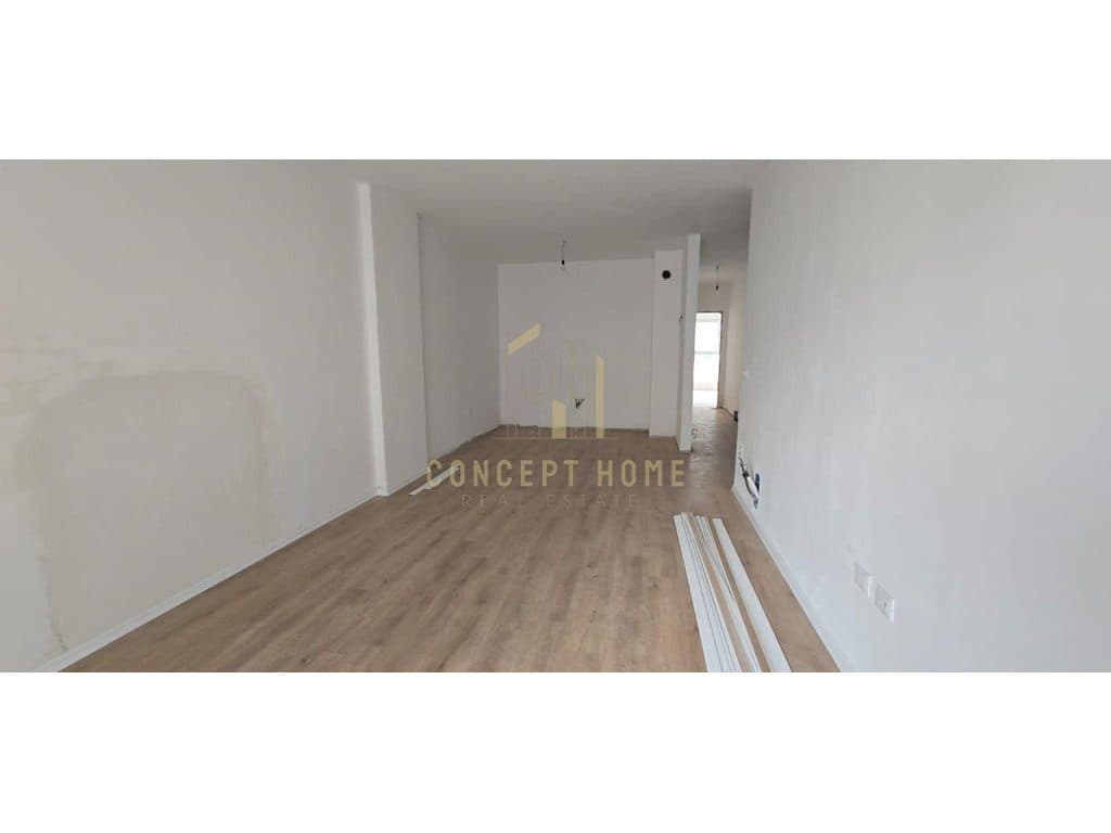 Shitet apartament 2+1 ne Laprake