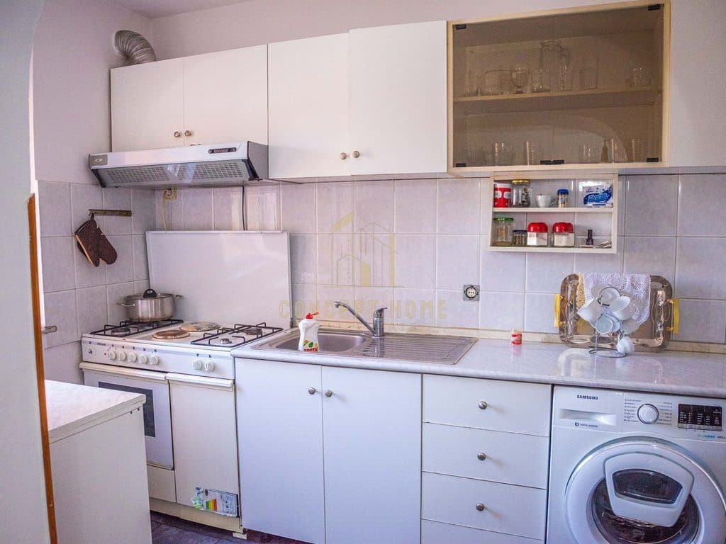 Jepet me qera apartament 2+1 tek Pazari i Ri 2