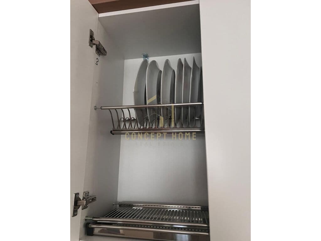 Jepet me qera super apartament 2+1 tek Blloku vilave Komune 3