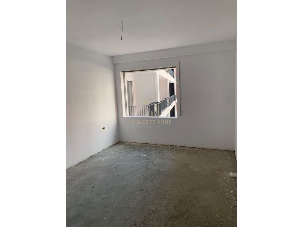 Shitet apartament 2+1+2 ne Paskuqan 2
