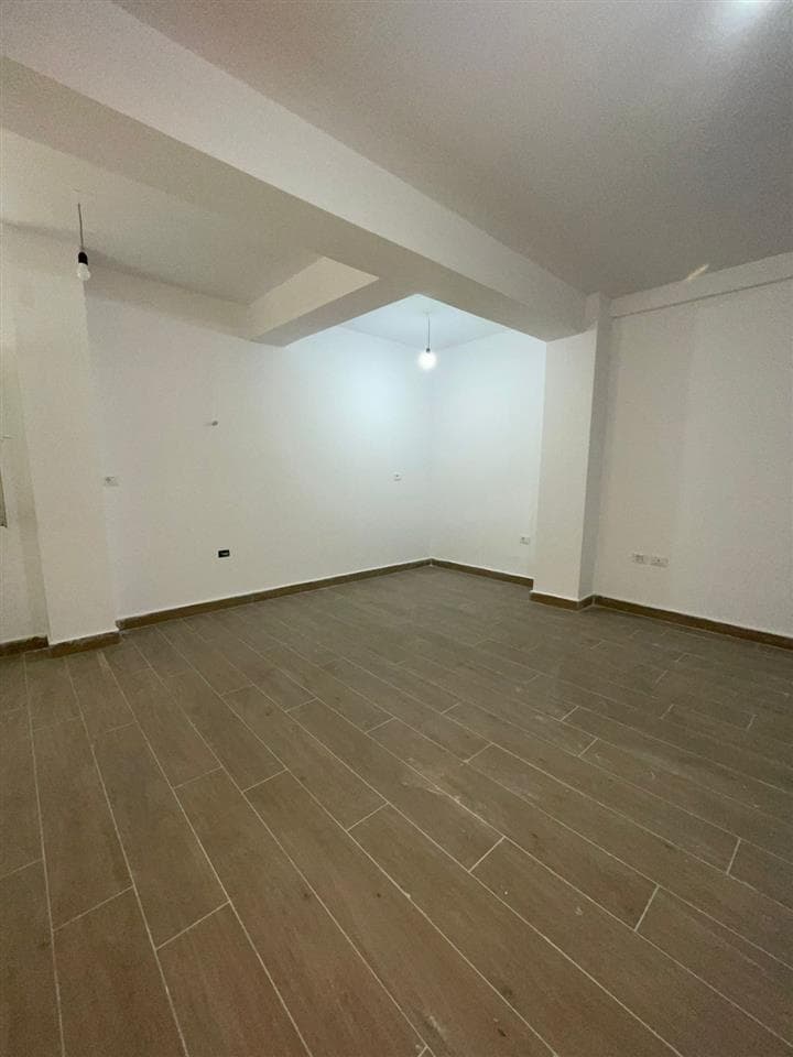 Jepet me qera ambient biznesi ne Astir