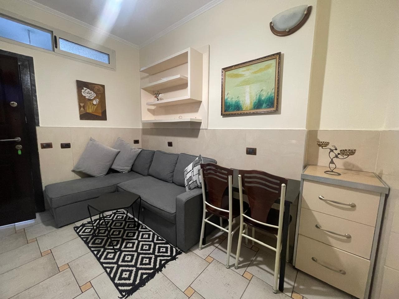Apartament me qera 1+1 ne 5 Maj