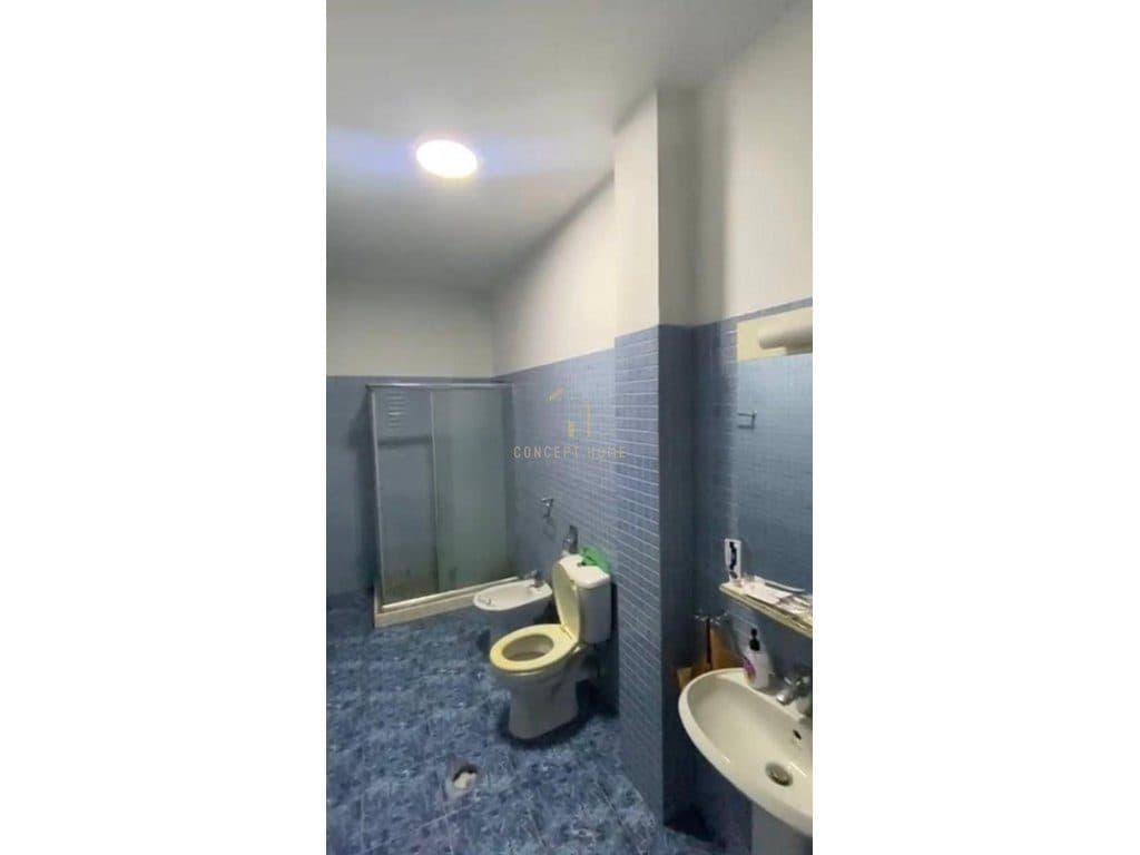 Shitet Apartamenti 1+1 ne Kamëz 3