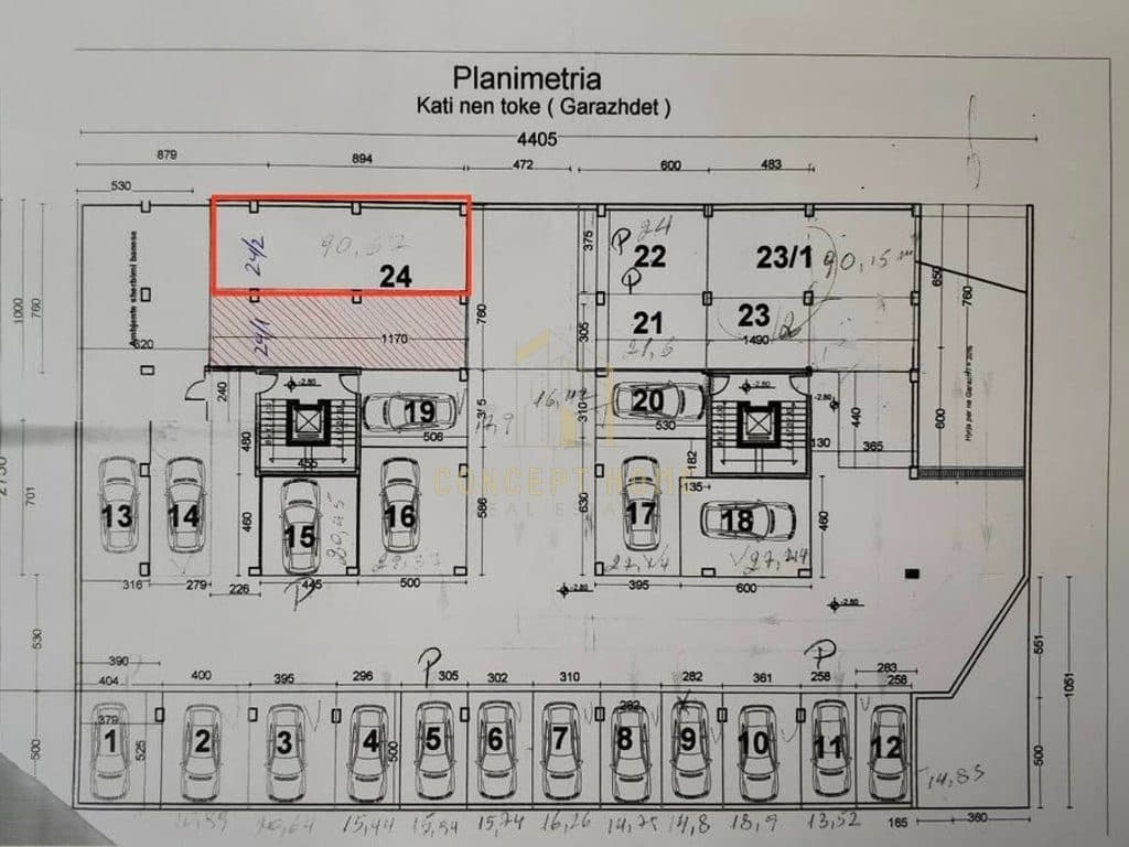 Shitet Garazhd tek Komuna e Parisit 3