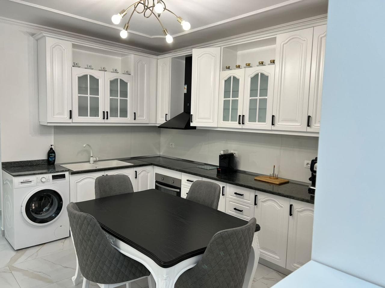 Apartament 2+1+2 Me Qira në Bllok, Tiranë - 1200€ | 105 m² 4