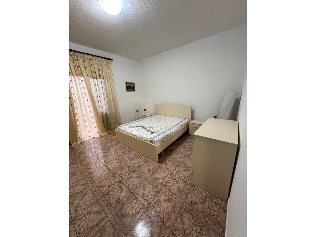 Apartament 2+1 Me Qira në Rruga Jordan Misja, Tiranë - 350€ | 95 m² 2