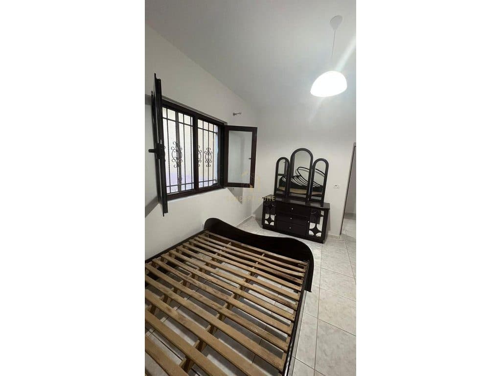 Shtepi Private 2+1 Me Qira në Kombinat, Tiranë - 40.000 leke | 150 m² 4