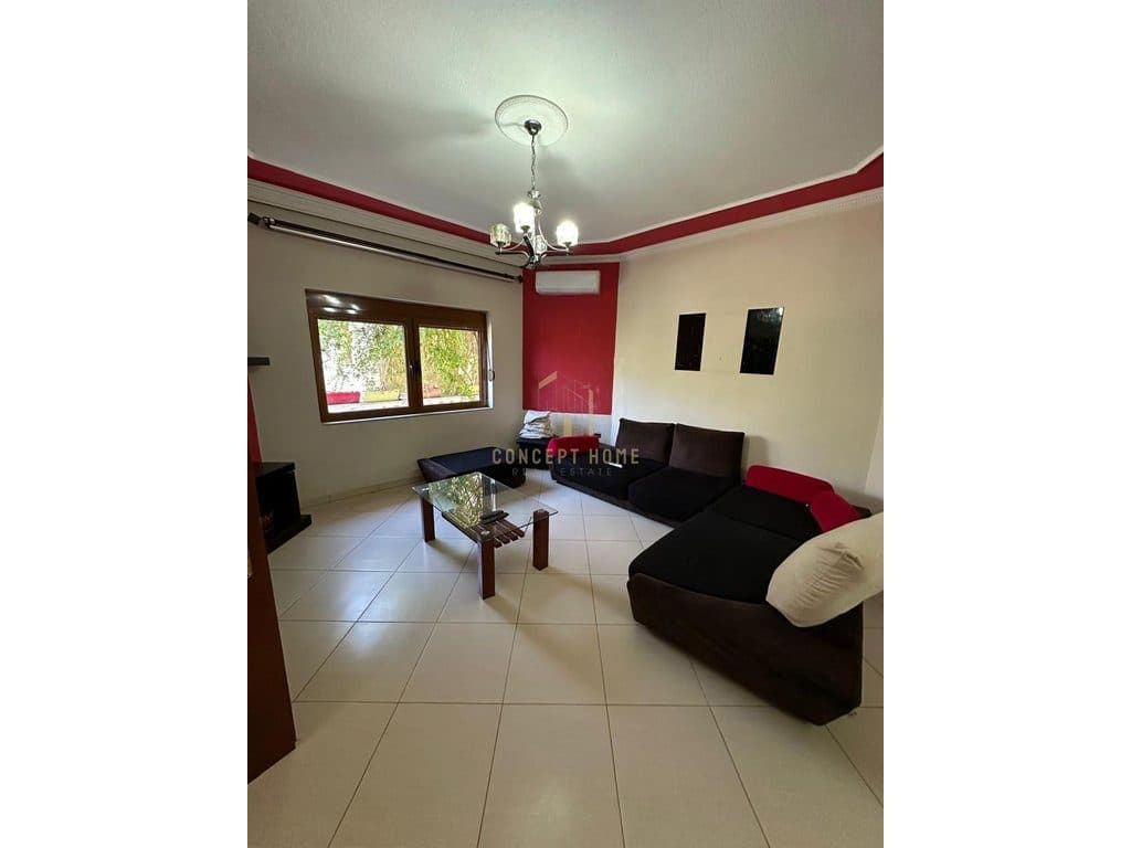 Shtëpi private 2 Kateshe me oborr Per Qira në Laprakë, Tiranë - 500€ 3