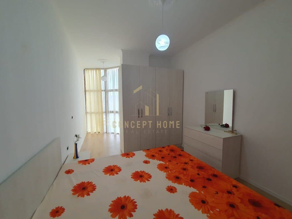 Shitet apartament 2+1 Yzberisht