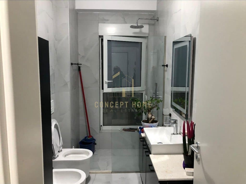 Jepet me qera Apartamenti 1+1 ne Ali Dem 4