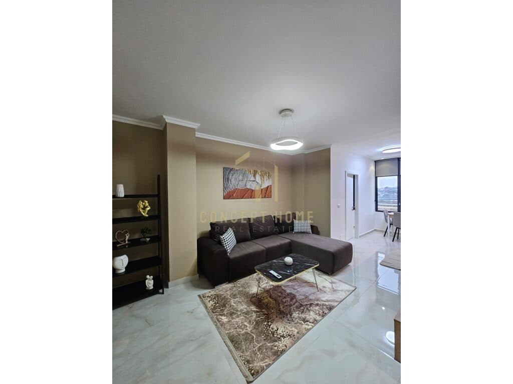 Jepet me qera Apartament 1+1 tek 5 Maji 2