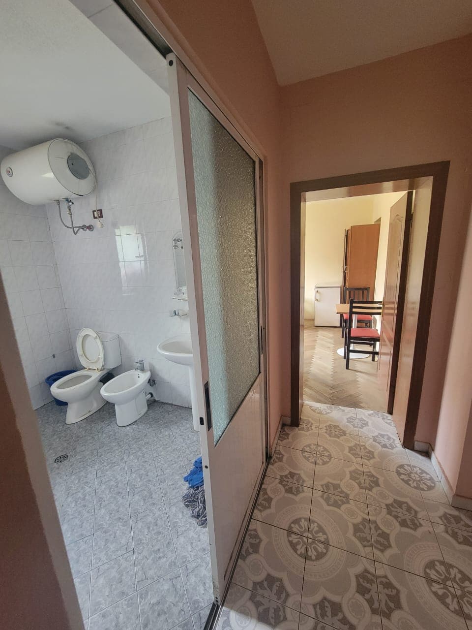 Apartament 2+1 me qira në Ali Demi/Tregu Elektrik, Tiranë - 400€ | 113 m²