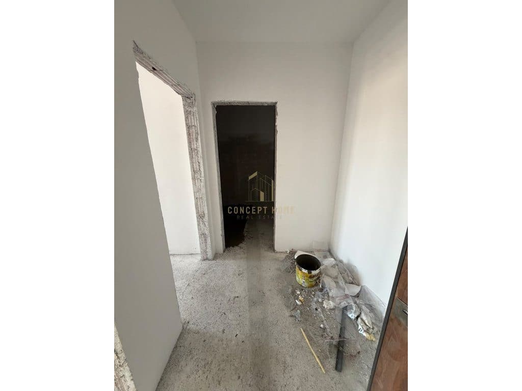 Shitet Apartament 1+1 ne Kamez 2