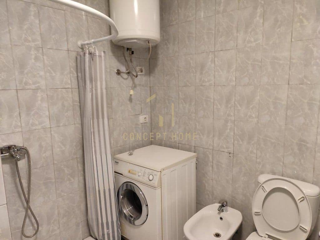Jepet apartament me qera 1+1 tek Rruga e Elbasanit 4