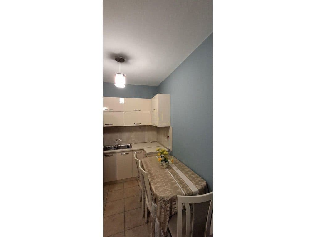 Jepet me qera apartament 1+1 ne Astir 3