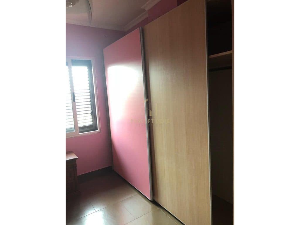 Jepet apartament 2+1 me qera te Rruga e Dibres 4