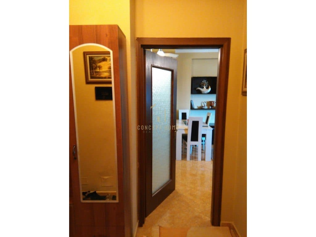 Shitet apartament 1+1 ne 3