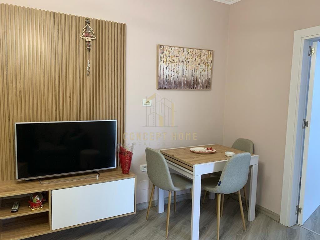 Jepet me qera apartament 2+1 ne 4