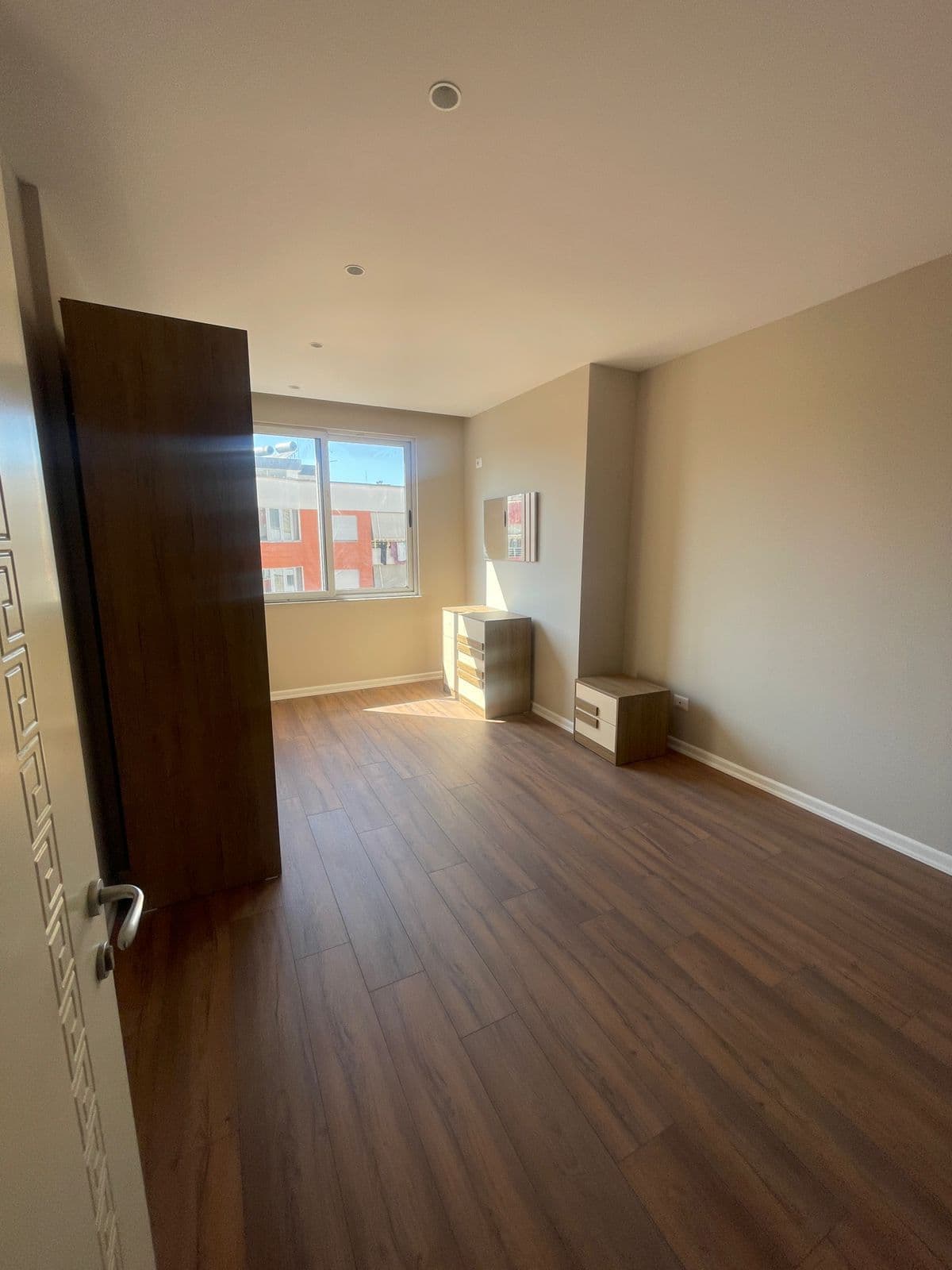 Shitet Apartament 2+1 ne Astir 2