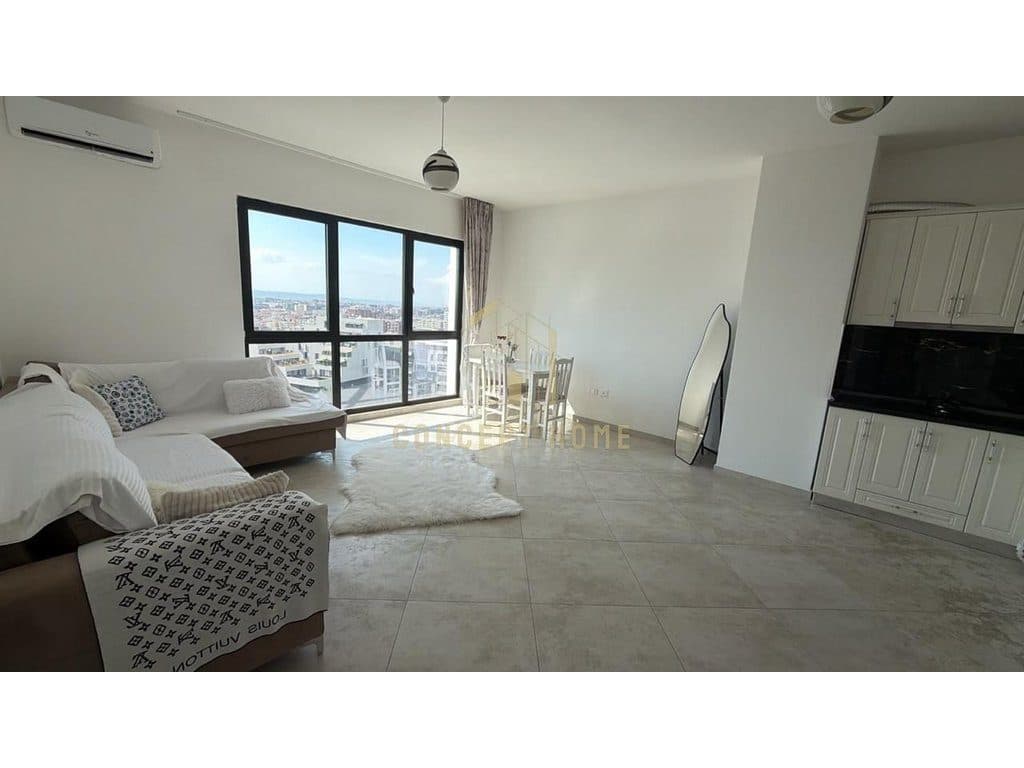 Jepet me qera qera Apartamenti 1+1 tek farmacia 10