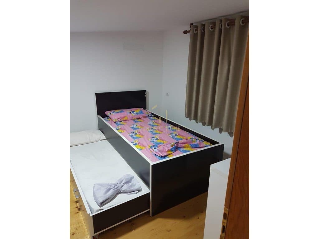Jepet me qera Duplex 2+1 Tek Rruga e Durresit 4