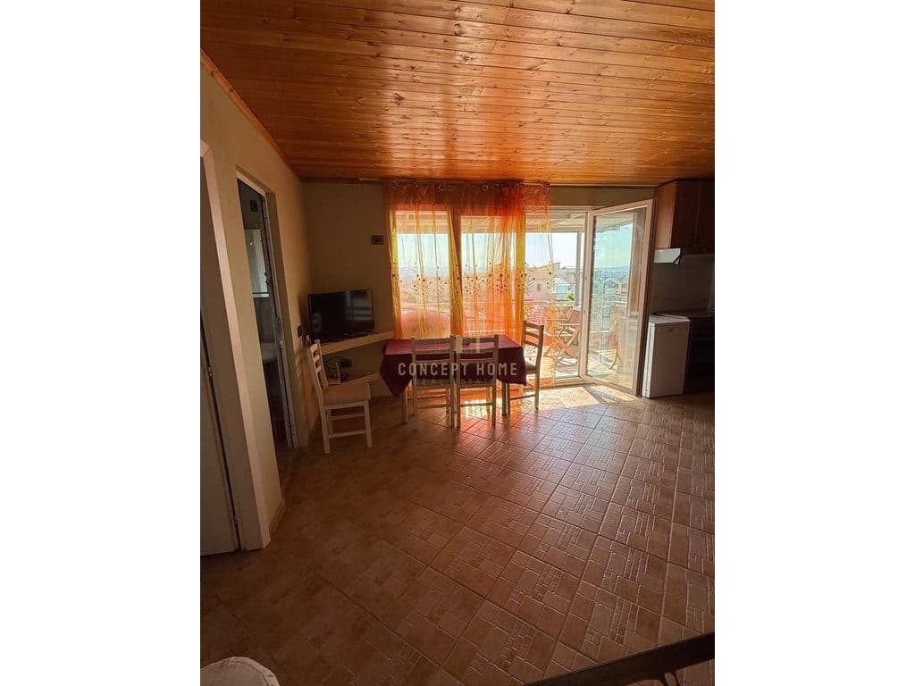 Jepet me qera Apartament 1+1 te Kodra Priftit/Cmimi: 35.000 leke / Muaj 3