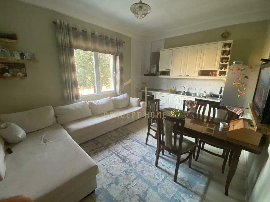 Shtëpi 4+1+2 me Qira në Sauk, Tiranë - 500€ | 130 m²