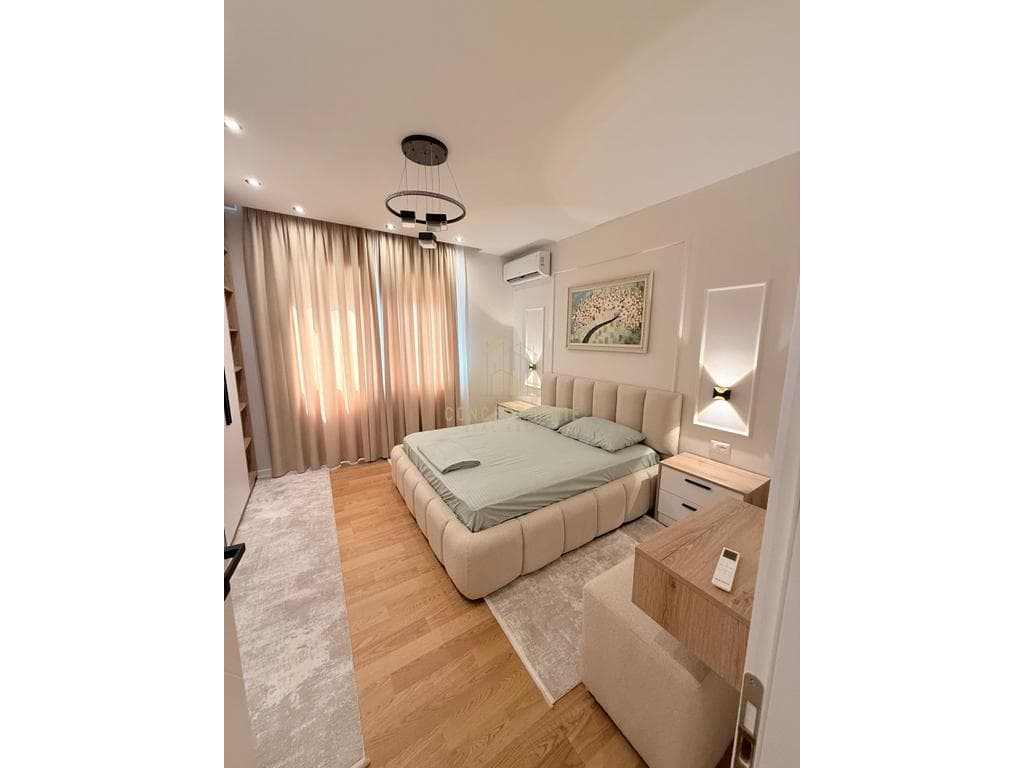Shitet Super Apartament 2+1, tek Kopshti Zoologjik