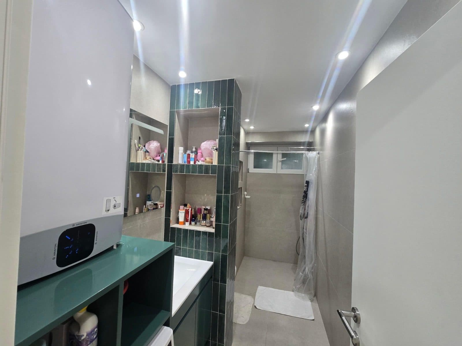 Shitet apartament 2+1 ne Brryl. 3