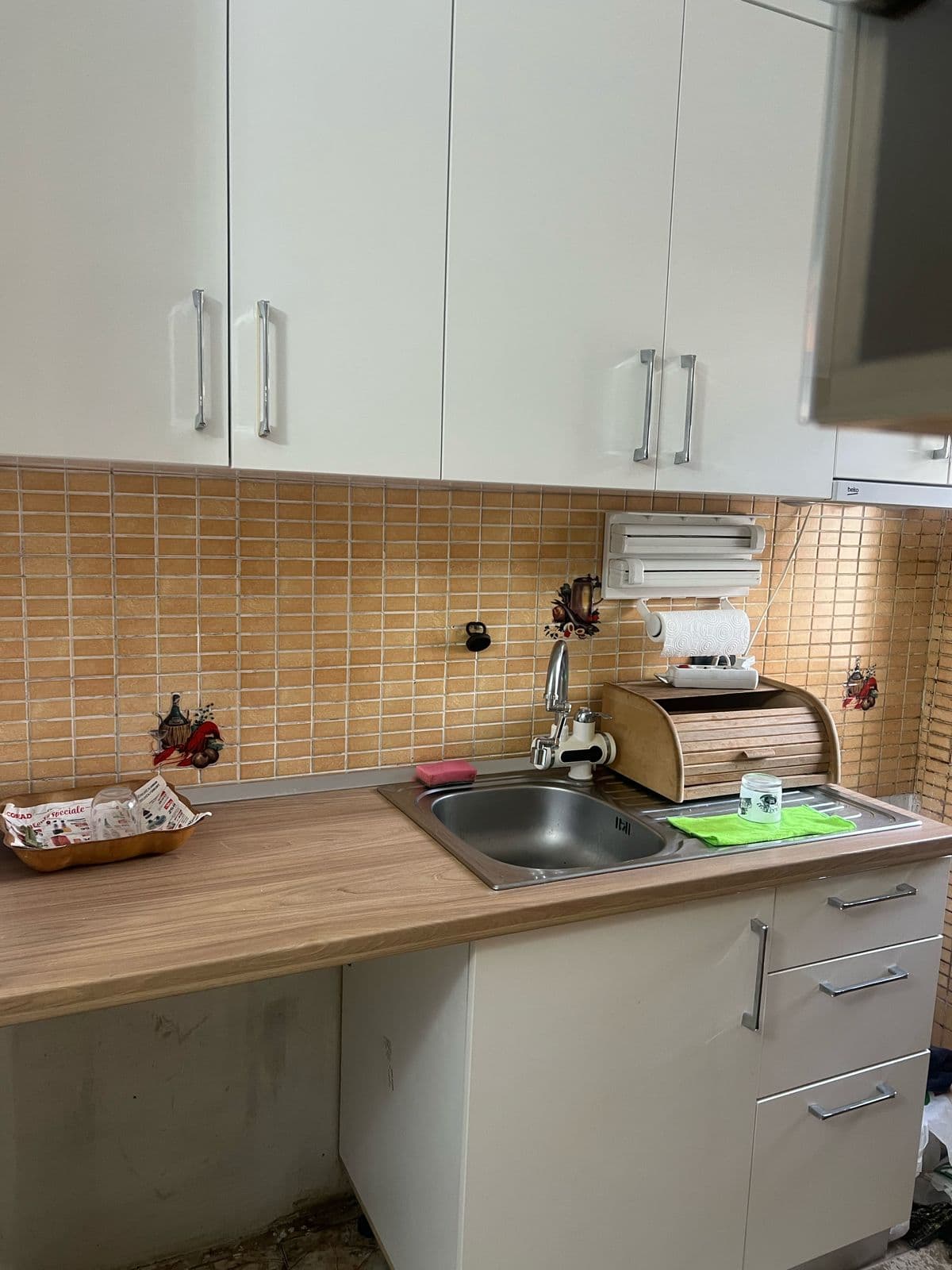 Jepet apartament me qera 1+1 tek Rruga Fortuzi 2